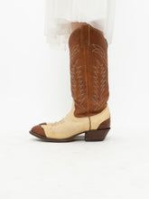 Load image into Gallery viewer, Vintage x Made in Calgary x ALBERTA BOOTS Cream &amp; Camel Leather Cowboy Boots (9)