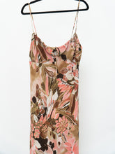 Load image into Gallery viewer, Vintage x Made in Canada x BEECHERS BROOK Pink &amp; Brown Floral Dress (L)