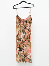 Load image into Gallery viewer, Vintage x Made in Canada x BEECHERS BROOK Pink &amp; Brown Floral Dress (L)