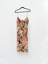 Load image into Gallery viewer, Vintage x Made in Canada x BEECHERS BROOK Pink &amp; Brown Floral Dress (L)