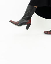 Load image into Gallery viewer, Vintage x Made in Italy x Black, Red Leather Boot (7)