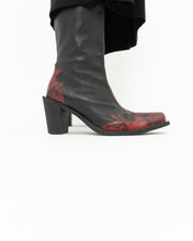 Load image into Gallery viewer, Vintage x Made in Italy x Black, Red Leather Boot (7)