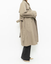 Load image into Gallery viewer, Vintage x HART SCHAFFNER &amp; MARX 80s Beige Wool Trench (XS-M)