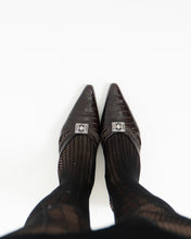 Load image into Gallery viewer, Vintage x Made in Italy x BRIGHTON Burgundy Leather Mules (7, 7.5)