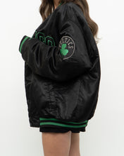 Load image into Gallery viewer, Vintage x MAJESTIC x CELTICS Black Satin Bomber Jacket (S-XL)