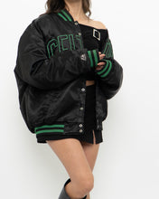 Load image into Gallery viewer, Vintage x MAJESTIC x CELTICS Black Satin Bomber Jacket (S-XL)