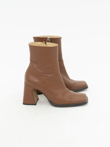 ANA PALMA SPAIN x Tan Leather Boots (7, 7.5)