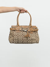 Load image into Gallery viewer, COACH x Hampton Signature Carryall Bag Satchel