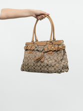 Load image into Gallery viewer, COACH x Hampton Signature Carryall Bag Satchel