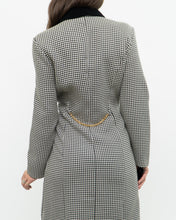 Load image into Gallery viewer, Vintage x Made in Canada x Black &amp; White Houndstooth Blazer (M, L)