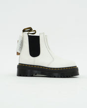 Load image into Gallery viewer, DOC MARTENS x Deadstock White Platform Boots (7.5, 8)