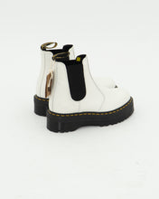 Load image into Gallery viewer, DOC MARTENS x Deadstock White Platform Boots (7.5, 8)