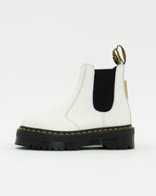 Load image into Gallery viewer, DOC MARTENS x Deadstock White Platform Boots (7.5, 8)