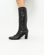 Load image into Gallery viewer, Vintage x DAVOS GUMMA Black Leather Insulated Heeled Boots (7-8)