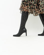 Load image into Gallery viewer, Vintage x Black Leather Floral Cutout Boots (6.5, 7)