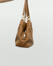 Load image into Gallery viewer, COACH x Tan Pebble Leather Lexi Purse