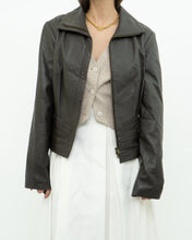 Load image into Gallery viewer, Vintage x BEBE Brown Leather Jacket (XS-L)