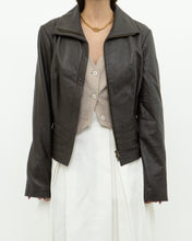 Load image into Gallery viewer, Vintage x BEBE Brown Leather Jacket (XS-L)