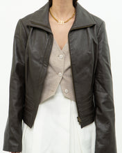 Load image into Gallery viewer, Vintage x BEBE Brown Leather Jacket (XS-L)