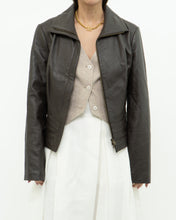 Load image into Gallery viewer, Vintage x BEBE Brown Leather Jacket (XS-L)