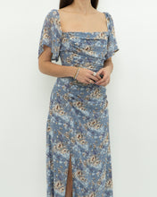 Load image into Gallery viewer, ASTR THE LABEL x Blue Ruffled Floral Dress (M)