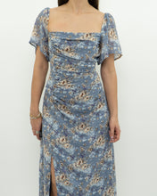 Load image into Gallery viewer, ASTR THE LABEL x Blue Ruffled Floral Dress (M)