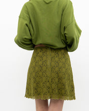 Load image into Gallery viewer, Vintage x Green Floral Lace Skirt (S, M)