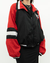 Load image into Gallery viewer, Vintage x CHICAGO BULLS Windbreaker