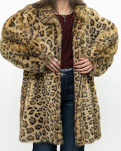 Load image into Gallery viewer, Vintage x TISSAVEL FRANCE Faux Fur Cheetah Jacket (XS-L)