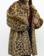 Load image into Gallery viewer, Vintage x TISSAVEL FRANCE Faux Fur Cheetah Jacket (XS-L)