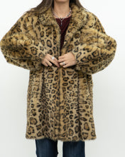 Load image into Gallery viewer, Vintage x TISSAVEL FRANCE Faux Fur Cheetah Jacket (XS-L)