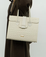 Load image into Gallery viewer, Deadstock x RAFFINATO ITALY White Croc Skin Leather Bag