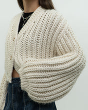 Load image into Gallery viewer, Handknit x Baggy Cream Cropped Chunky Cardigan (XS-L)