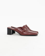 Load image into Gallery viewer, Vintage x JESSICA Burgundy Leather Loafers (9, 9.5)