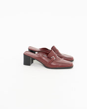 Load image into Gallery viewer, Vintage x JESSICA Burgundy Leather Loafers (9, 9.5)