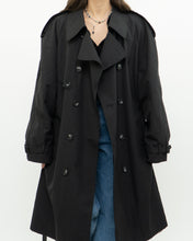 Load image into Gallery viewer, Vintage x Made in Canada x LONDON FOG Black Classic Trench (M-XL)