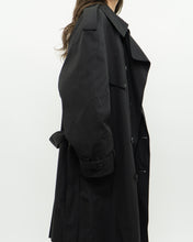 Load image into Gallery viewer, Vintage x Made in Canada x LONDON FOG Black Classic Trench (M-XL)