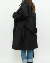 Load image into Gallery viewer, Vintage x Made in Canada x LONDON FOG Black Classic Trench (M-XL)