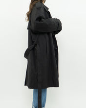 Load image into Gallery viewer, Vintage x Made in Canada x LONDON FOG Black Classic Trench (M-XL)