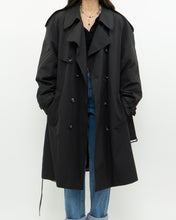 Load image into Gallery viewer, Vintage x Made in Canada x LONDON FOG Black Classic Trench (M-XL)