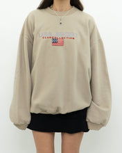 Load image into Gallery viewer, Vintage x USA SPORT Beige Crewneck (XS-XL)