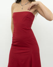 Load image into Gallery viewer, Vintage x BCBG Red Strapless Dress (XS)