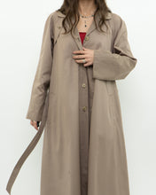 Load image into Gallery viewer, Vintage x Made in Japan x EATON Beige Trench (XS-M)