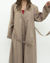 Load image into Gallery viewer, Vintage x Made in Japan x EATON Beige Trench (XS-M)