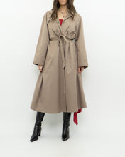 Load image into Gallery viewer, Vintage x Made in Japan x EATON Beige Trench (XS-M)