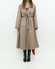 Load image into Gallery viewer, Vintage x Made in Japan x EATON Beige Trench (XS-M)