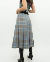 Load image into Gallery viewer, Vintage x Light Blue, Grey Plaid Reversible Wool Skirt (S, M)