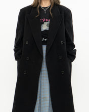 Load image into Gallery viewer, Vintage x Made in Canada x Black Wool &amp; Cashmere Trench (S-L)