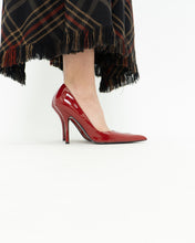 Load image into Gallery viewer, Vintage x Deadstock x Red Patent Leather Stilettos (7, 7.5)