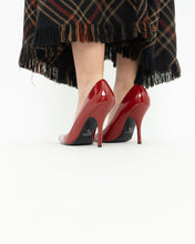 Load image into Gallery viewer, Vintage x Deadstock x Red Patent Leather Stilettos (7, 7.5)